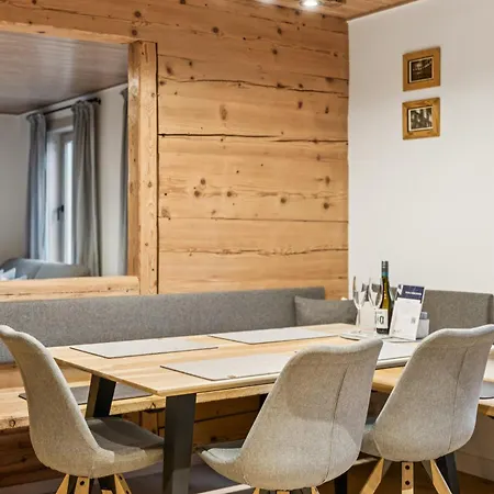 Bergzeit Fuer Familien Mit Garten Διαμέρισμα
